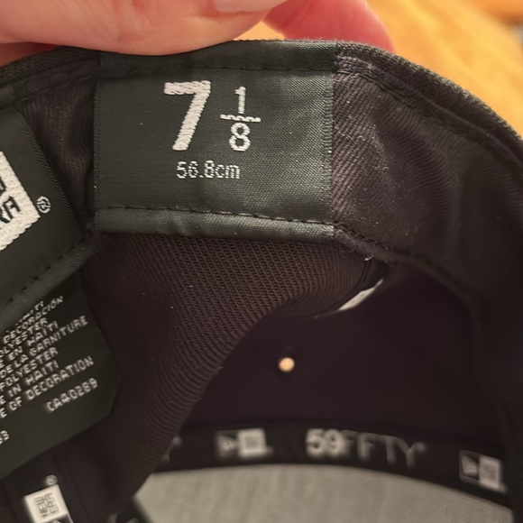 NY Yankees custom fit baseball cap - Picture 7 of 8